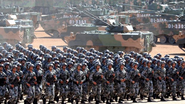 Čínské lidová armáda během cvičení