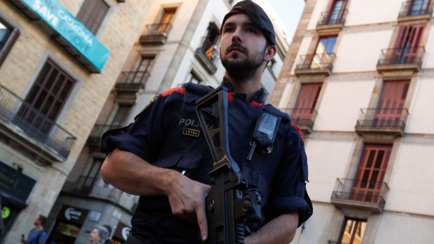 Policista z Mossos d&#039;Esquadra - katalánského regionálního policejního sboru
