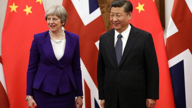 Britská premiérka Theresa Mayová a čínský prezdient Si Ťin-pching