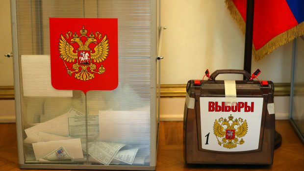 Ruské volební urny.