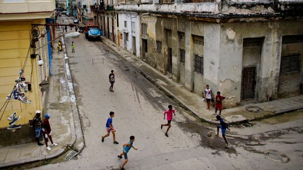 Fotbal je na Kubě pomalu populárnější než baseball