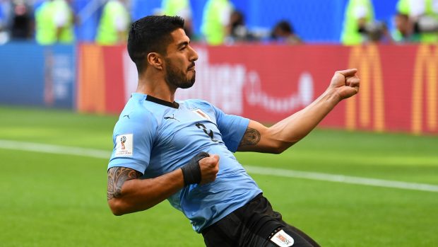 Luis Suárez slaví gól proti Rusku.