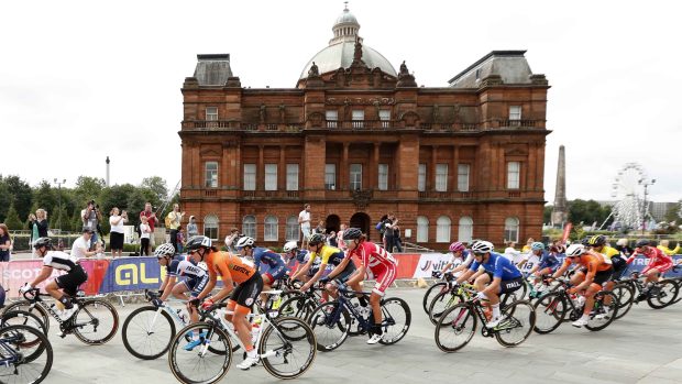 Cyklistický závod rozdělil Glasgow na dvě poloviny