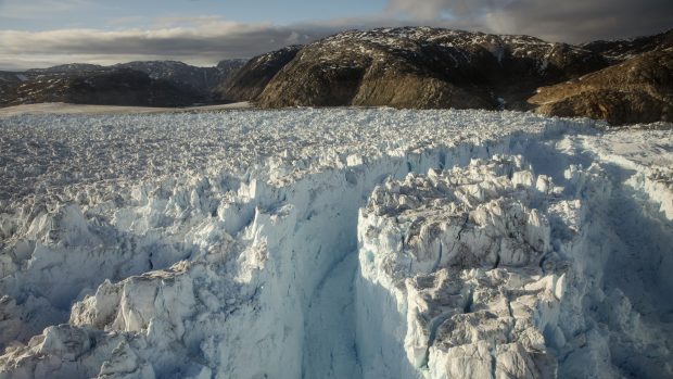 Ledovec Helheim poblíž městečka Tasiilaq na Grónsku