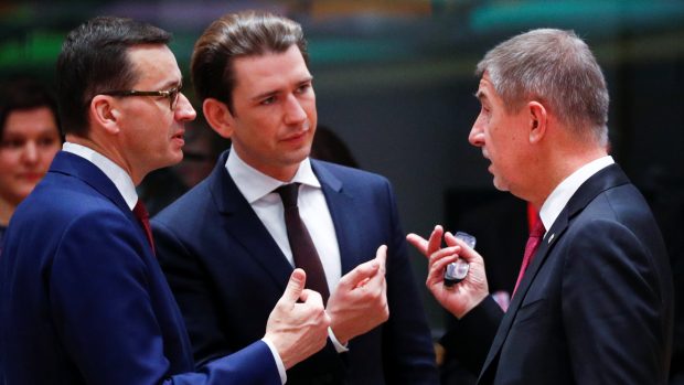 Polský premiér Mateusz Morawiecki, rakouský kancléř Sebastian Kurz a český premiér Andreje Babiš z hnutí ANO na jednání v Bruselu