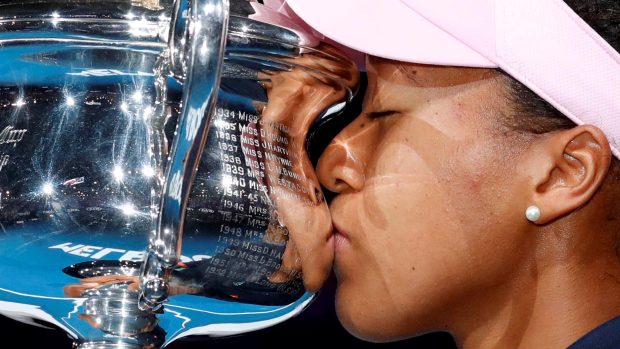 Vítězství na Australian Open znamená pro Naomi Ósakaovou nejen zisk trofeje, ale také velké peníze