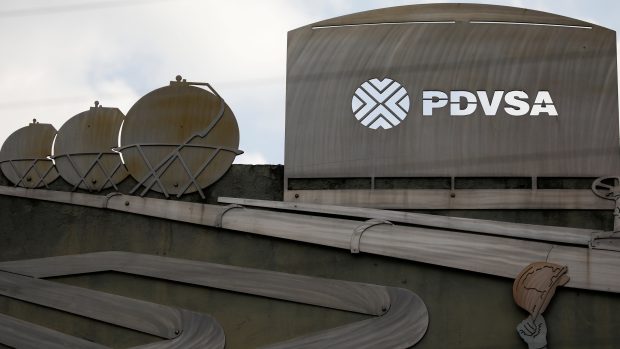 Bulharsko ve středu zablokovalo několik transakcí na bankovních účtech, na něž venezuelská státní ropná společnost PDVSA poslala miliony eur