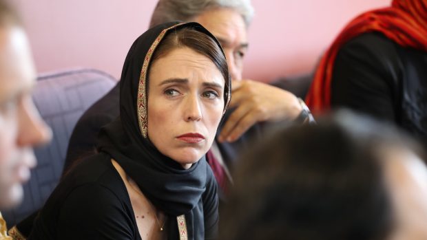 Premiérka Jacinda Ardernová se v pátek setkala se zástupci muslimské komunity.