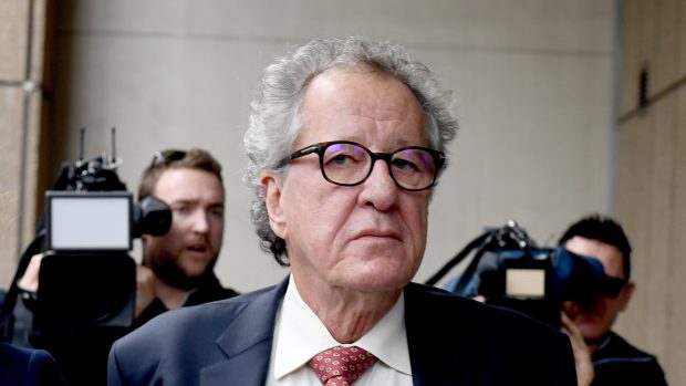 Herec Geoffrey Rush u australského nejvyššího soudu