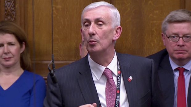 Lindsay Hoyle během pondělní volby ve sněmovně