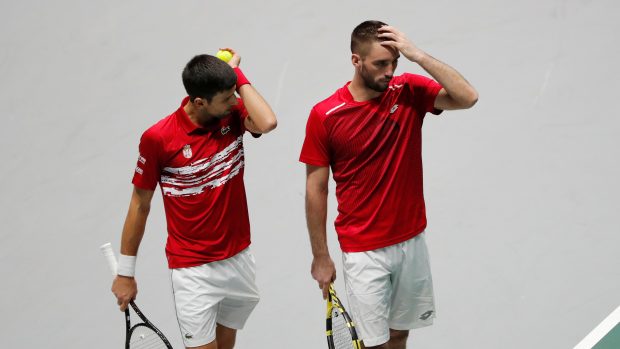 Novak Djokovič a Viktor Troicki během čtyřhry ve čtvrtfinále Davis Cupu