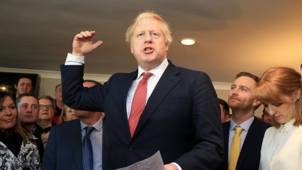 Britský premiér Boris Johnson během návštěvy obvodu Sedgefield na severovýchodě Anglie v prosince 2019