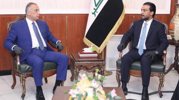 Nový irácký premiér Mustafa Kázimí (vlevo) je považovaný za kompromisního kandidáta.