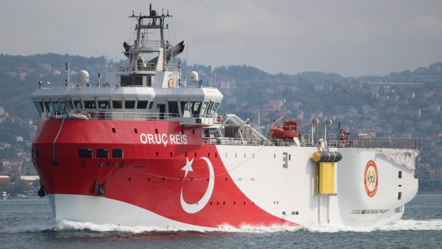 Turecké plavidlo Oruç Reis se vrací do sporných vod Středozemního moře, kde bude po deset dní provádět těžební průzkum