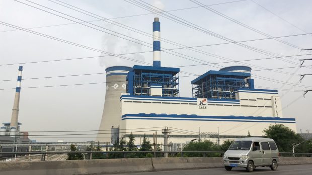 čínská uhelná elektrárna (ilustrační foto)