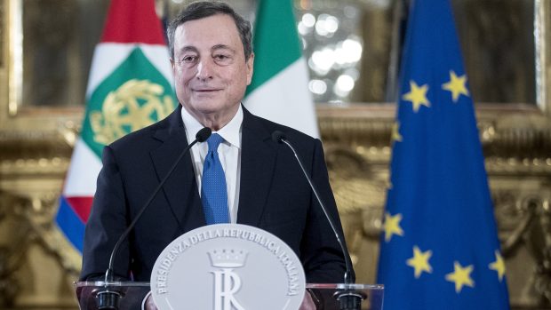 Úkolem sestavit novou italskou vládu byl pověřen Mario Draghi