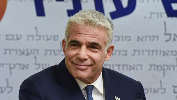Šéf dosavadní izraelské opozice Jair Lapid