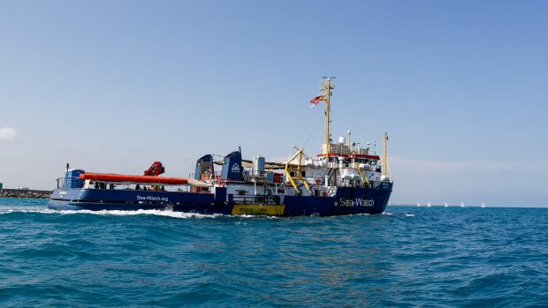 Loď Sea-Watch 3 míří do Středozemního moře zachraňovat migranty