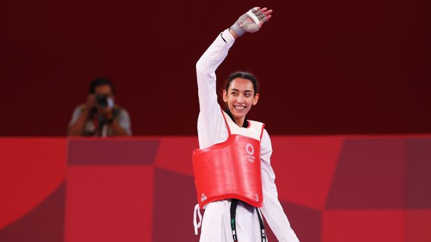 Taekwondistka Kimia Alízadahová reprezentovala na olympijských hrách v Tokiu tým uprchlíků