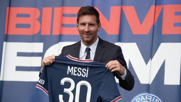 Messi bude v Paříži nosit číslo 30