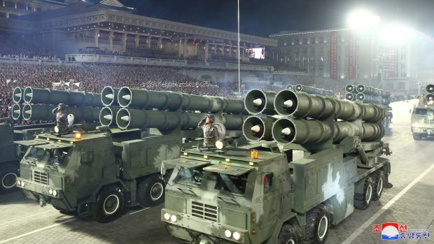 Severokorejské raketové systémy na vojenské přehlídce