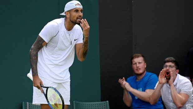 Naštvaný Nic Kyrgios v prvním kole Wimbledonu