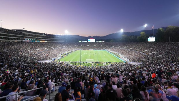 Sváteční zápas losangeleských rivalů přinesl divácký rekord zámořské fotbalové ligy MLS