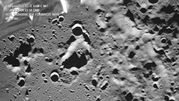 Fotografie Měsíce pořízená ruský modulem Luna-25