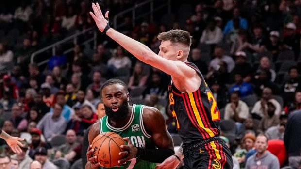 Basketbalisté Atlanty s Vítem Krejčím opět porazili lídra NBA Boston, tentokrát 123:122