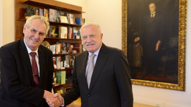 Prezident Miloš Zeman a exprezident Václav Klaus.