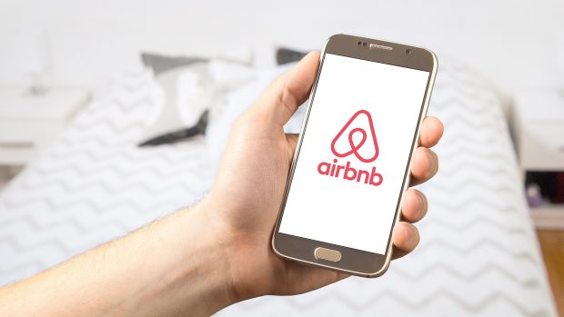 Aplikace služby Airbnb (ilustrační foto)