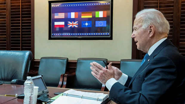 Prezident USA Joe Biden jednal s lídry NATO a Evropy