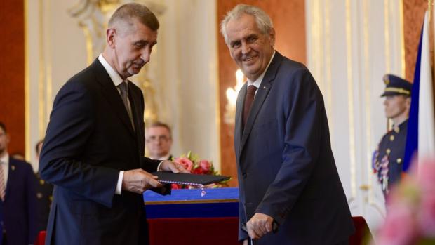 Prezident Miloš Zeman s předsedou vlády Andrejem Babišem