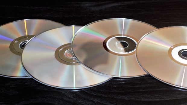 Kompaktní disky, neboli cédéčka
