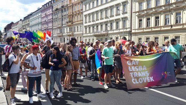 Prahou prošel průvod hrdosti Prague Pride.