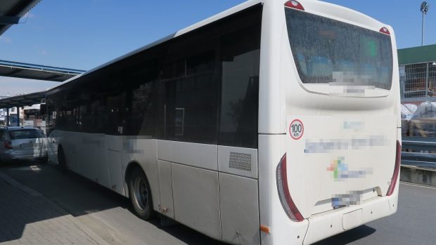 Řidiči autobusu v Olomouci naměřili policisté 3,7 promile alkoholu v dechu