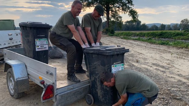 Několik desítek tun ryb uhynulých v řece Bečvě otrávily kyanidy