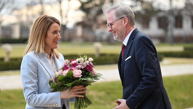Premiér Petr Fiala (ODS) vítá předsedkyni Evropského parlamentu Robertu Metsolaovou