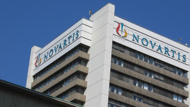 Novartis nabídl vlastníkům AveXis za každou akcii 218 USD, což je o 88 procent více, než kolik činila páteční závěrečná cena na burze.