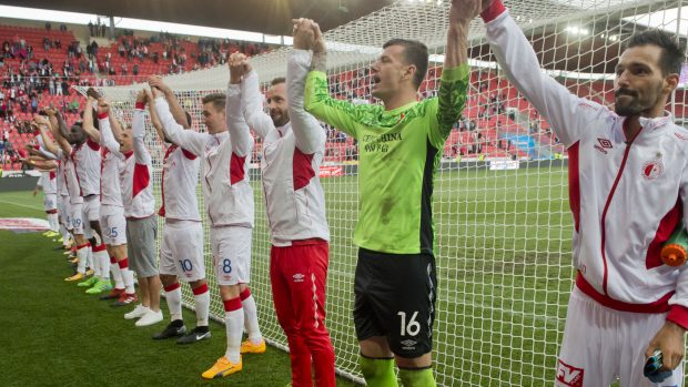 Fotbalisté Slavie si zahrají o Ligu mistrů, v pohárové Evropě ale už 10 let nevyhráli