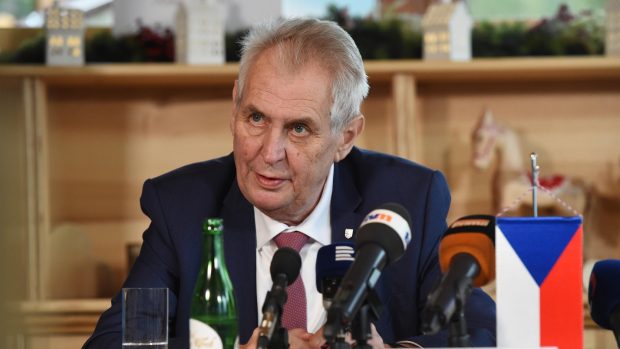 Prezident Miloš Zeman vystoupil 10. listopadu v Jeseníku na tiskové konferenci na závěr své třídenní návštěvy Olomouckého kraje.