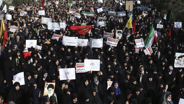Protivládní demonstrace v Teheránu