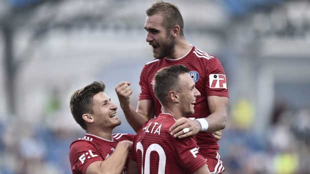 Fotbalisté Olomouce se radují po výhře nad Mladou Boleslaví