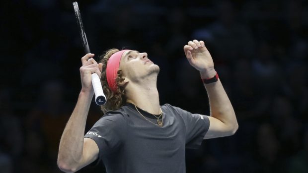 Alexander Zverev vyřadil v semifinále Turnaje mistrů Rogera Federera
