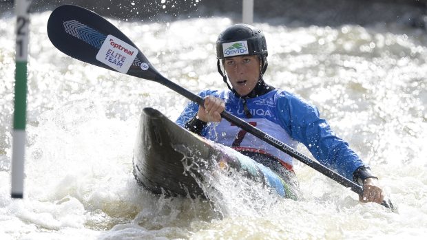 Kateřina Kudějová při finálových závodech SP ve vodním slalomu v Praze Troji