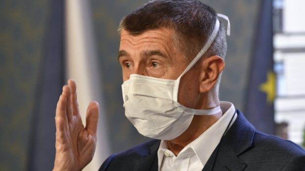 Andrej Babiš na tiskové konferenci 30. března