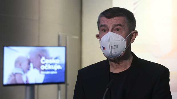 Andrej Babiš během brífinku k zahájení očkování proti koronaviru