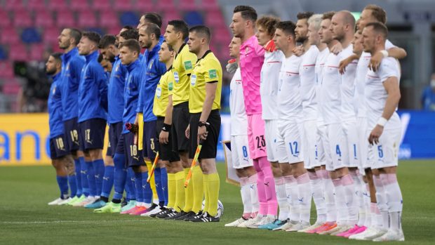 Čeští fotbalisté před zápasem s Itálií, který prohráli 0:4