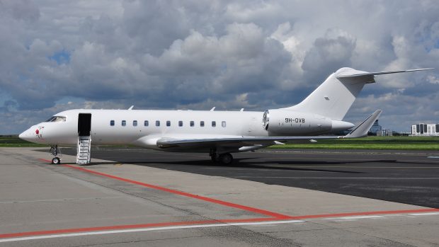 Bombardier Global 5000