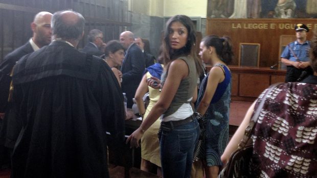 Imán Fadilová na snímku z roku 2013, kdy svědčila u soudu se Silviem Berlusconim.